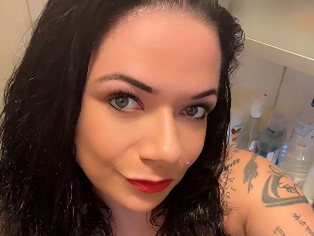 RealSanne online foto 1