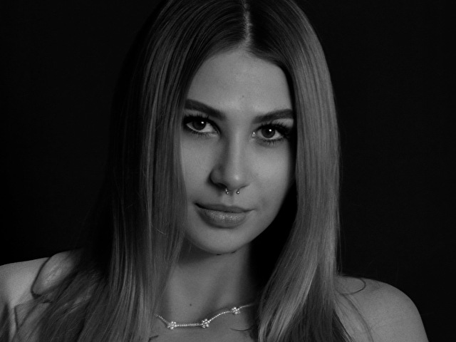 SilkyBliss online foto 1