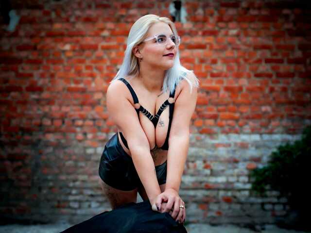 MaceHopeonline foto 4