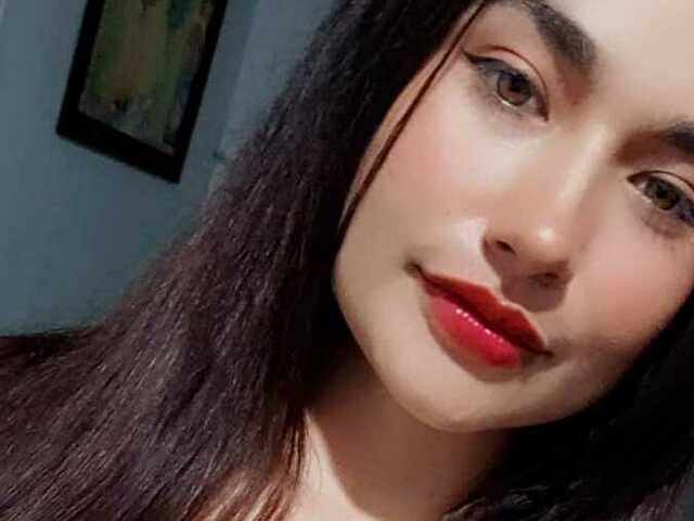 JadeRoux online foto 1