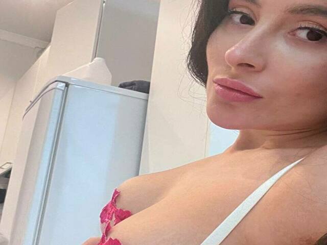 LilyKlein picture 6
