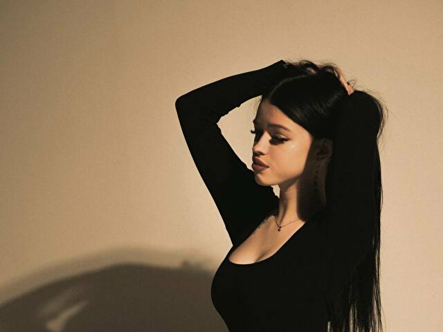 Peachlunee online foto 2