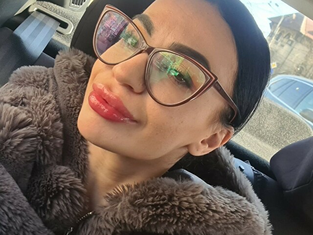 RaniaVibes online photo 1