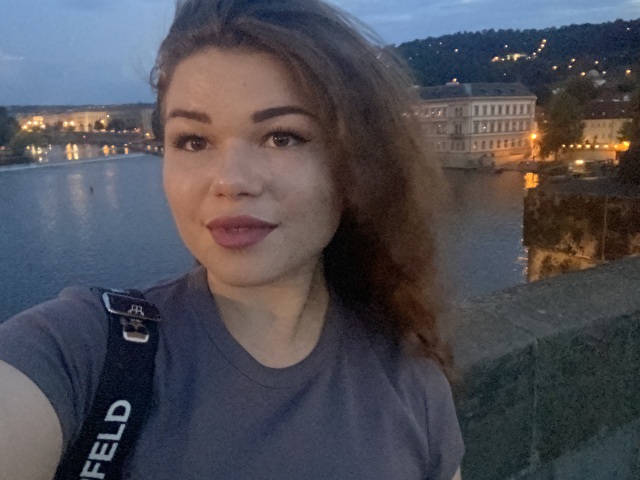 Mialia online photo 1