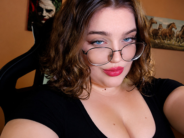 SnowFlower Blowjob XXX Cams - Photo 14/19