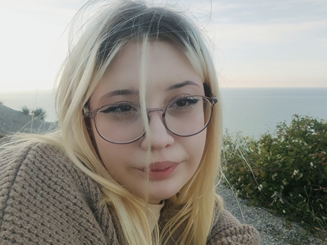 LeahWhite online foto 3