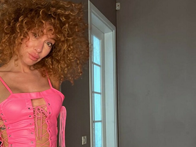 Foxxxy online foto 1