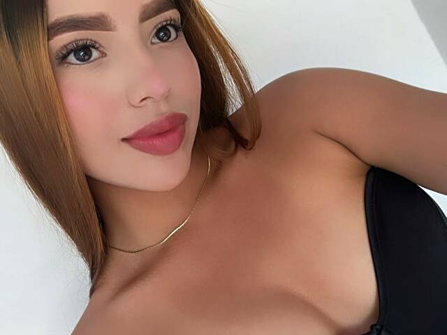 SensualAura Blowjob XXX Cams - Photo 16/28