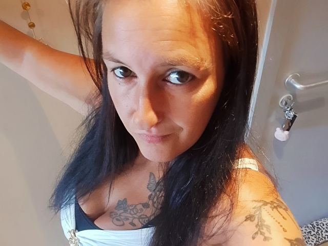 Hottie1987 online foto 1