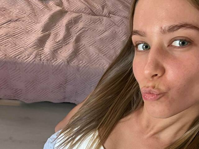 Emmashy picture 11