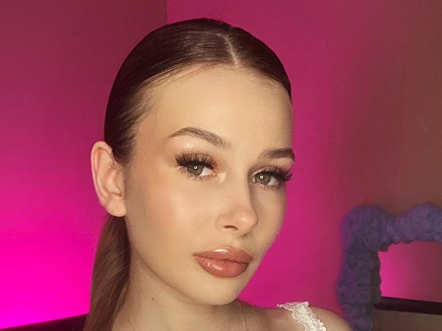 EvaEllis