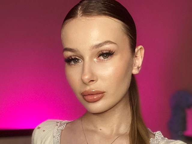 EvaEllis