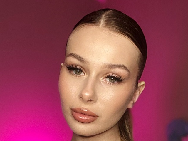 EvaEllis