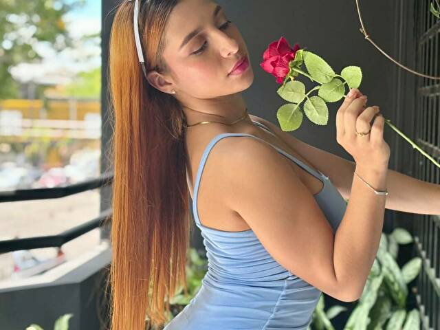 AngelinaBeli webcam model