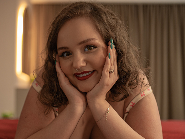 LolaWhite online foto 2