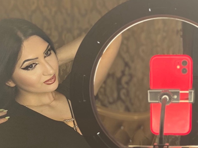 QueenLi online foto 1