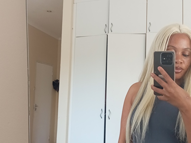 bootycaramel photo 5
