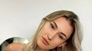 Sexy webcam show met aliceflare