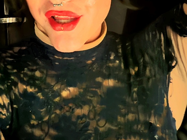 BustyBabe online picture 1