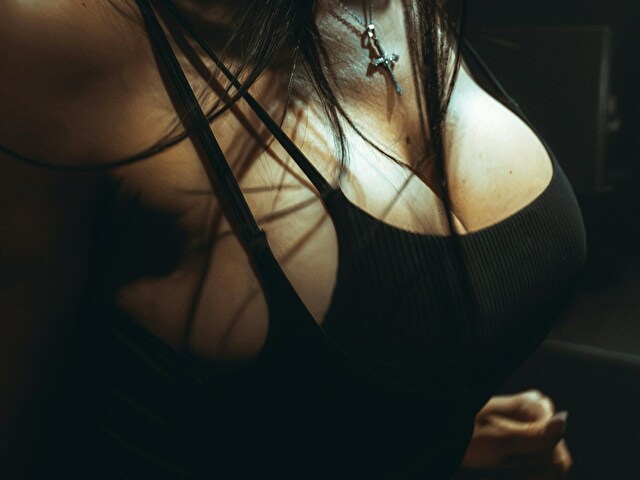 bustybabe photo 3