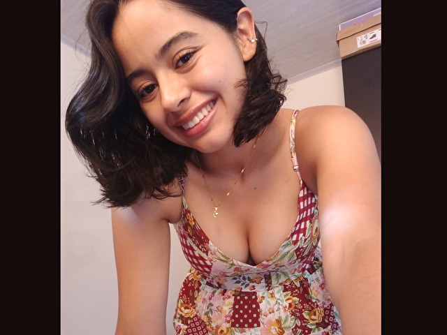 AnnBlossom online foto 3