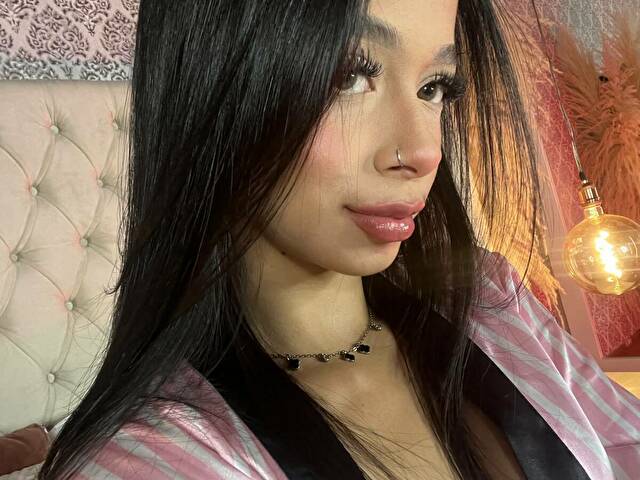 ChloeRosses Webcam Sex Direct