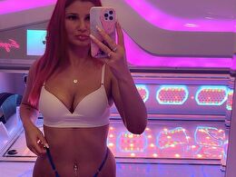 Camgirl AriannaLust en live
