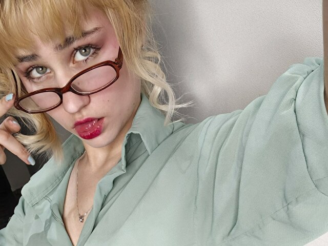 DotieAngel picture 9