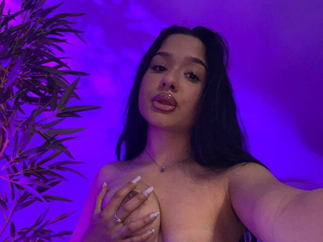 NaomiVelourr foto