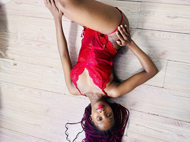 Titsfarrie online picture 1