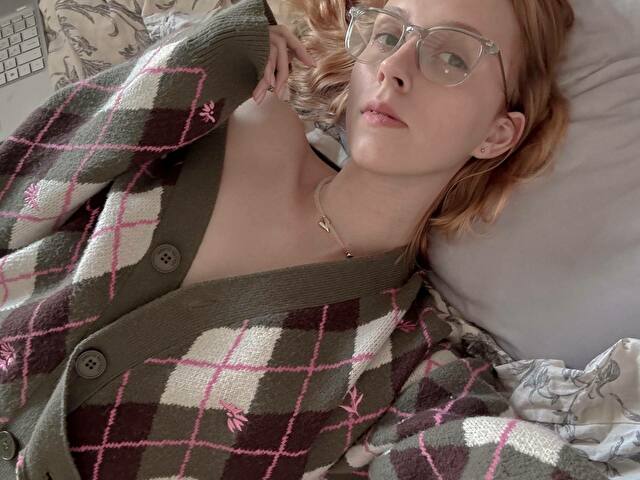 SkyFia Fellation XXX Cams - Photo 6/12