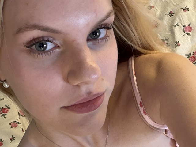 Lolamurmure Anal Livecam - Photo 11/18