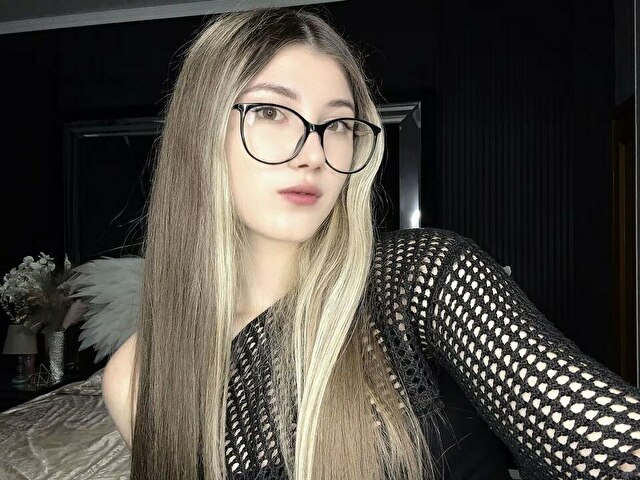 LisaMones Anal Livecam - Photo 5/8