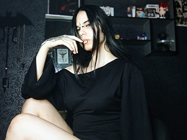 6Lilith6 online picture 2