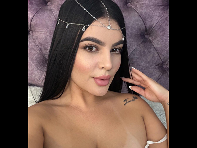 ZoeMoon online picture 4
