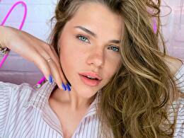 Camgirl Layra en live