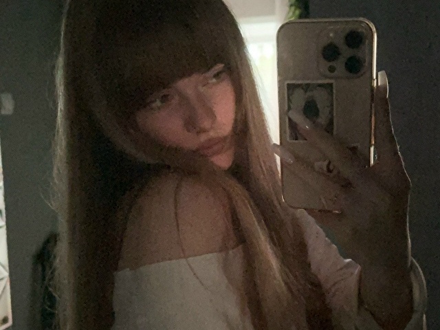 Nikicatonline photo 4