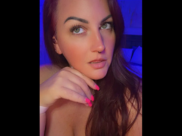 SouthernElle webcam model