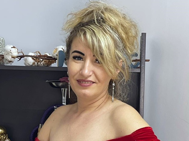 CassieRae Image Gallery
