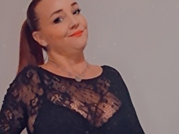 Sexcam avec lallumeuse