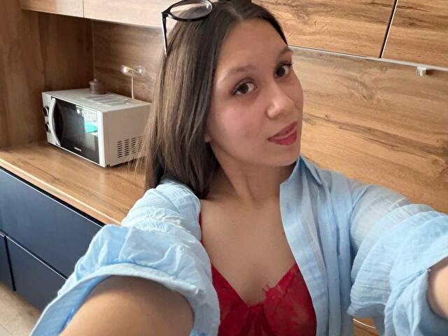 Carolineme online foto 2