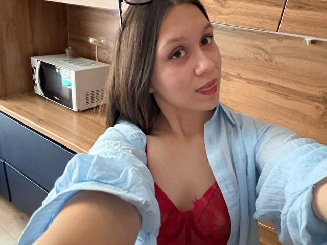 Carolineme online foto 3