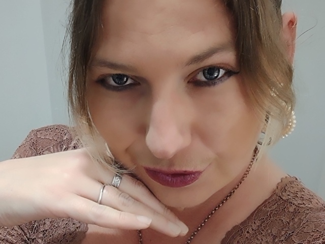 mysterywoman