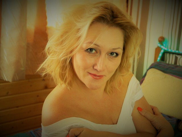 Webcam model LadyLaPerle from XCams