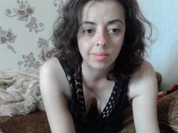 Elly333 is now online