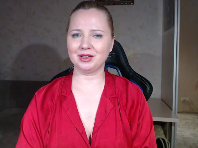 Start a chat with LadyMilana