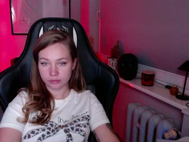 Hollyxlove live cam