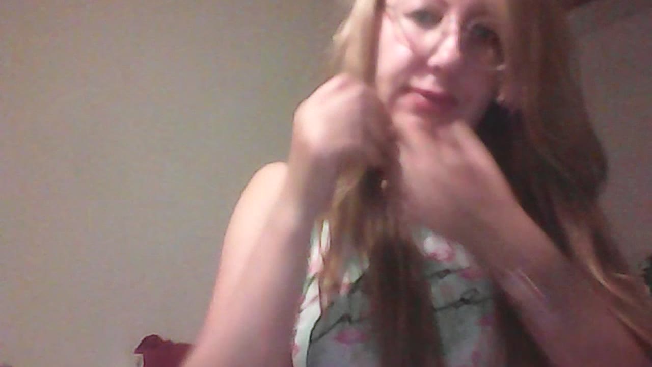 NicoleMay en sexcam live - webcam coquine et tchat gratuit