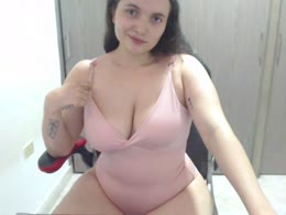 xCams LuciLuisa chat