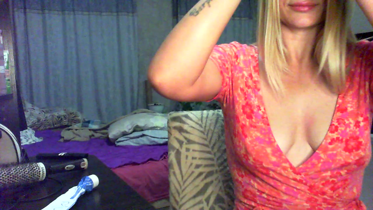 Nikiviler en sexcam live - webcam coquine et tchat gratuit